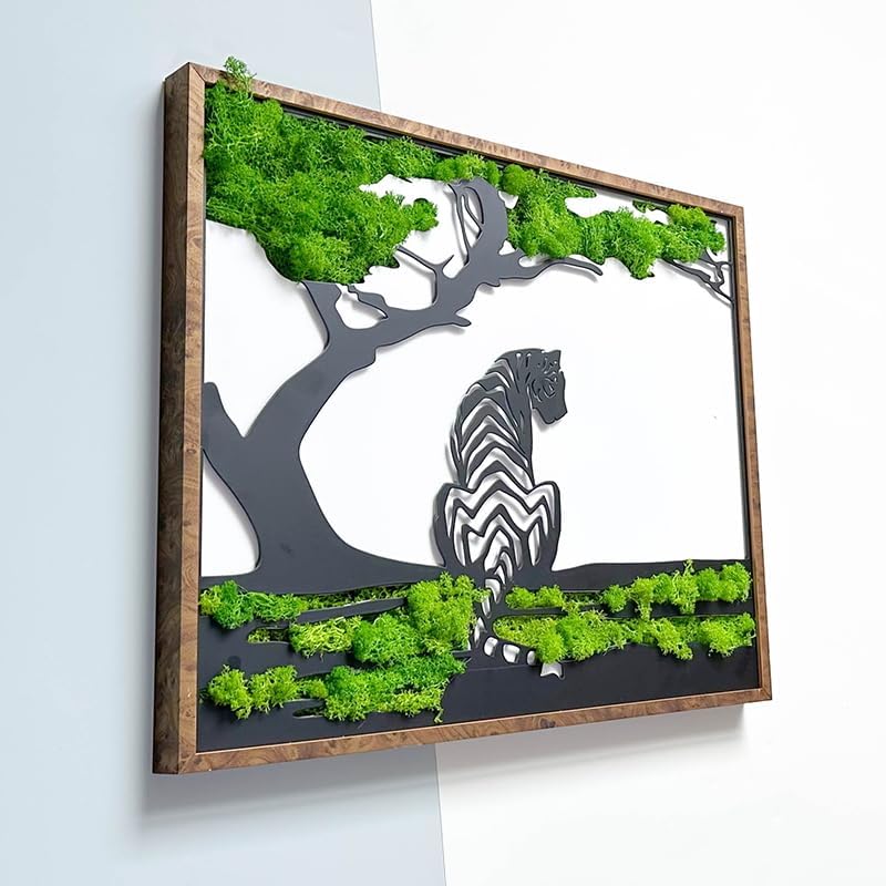 ETICIAN Tiger Wall Decor with Preserved Moss