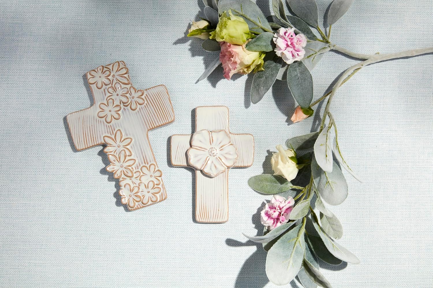 Mud Pie Sm Ceramic Flower Cross 5 12 X 3 34